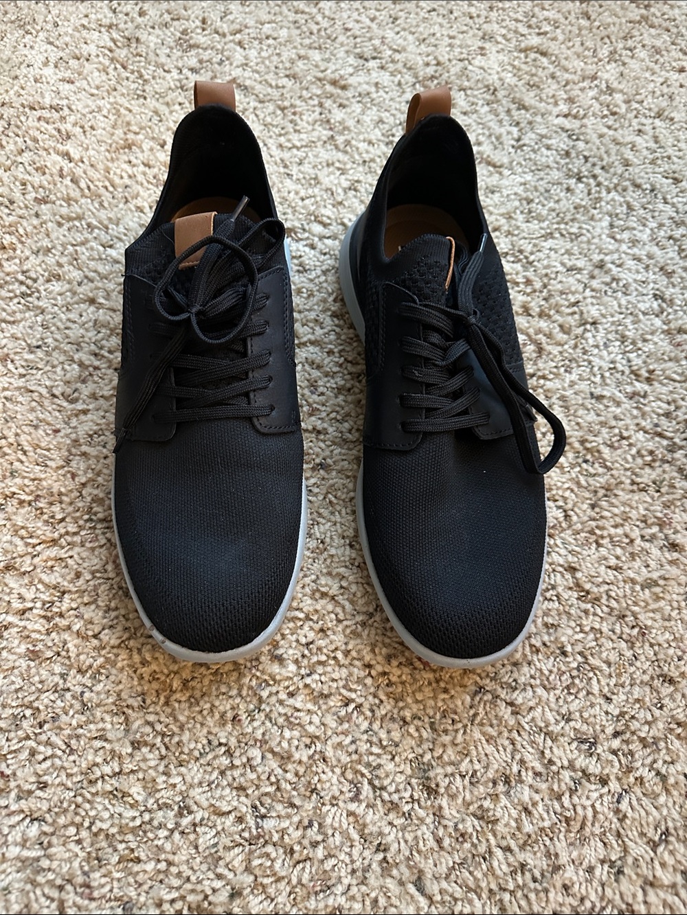 Men’s IZOD Bannister memory foam lace-up casual shoes with tan accents -Sz11
